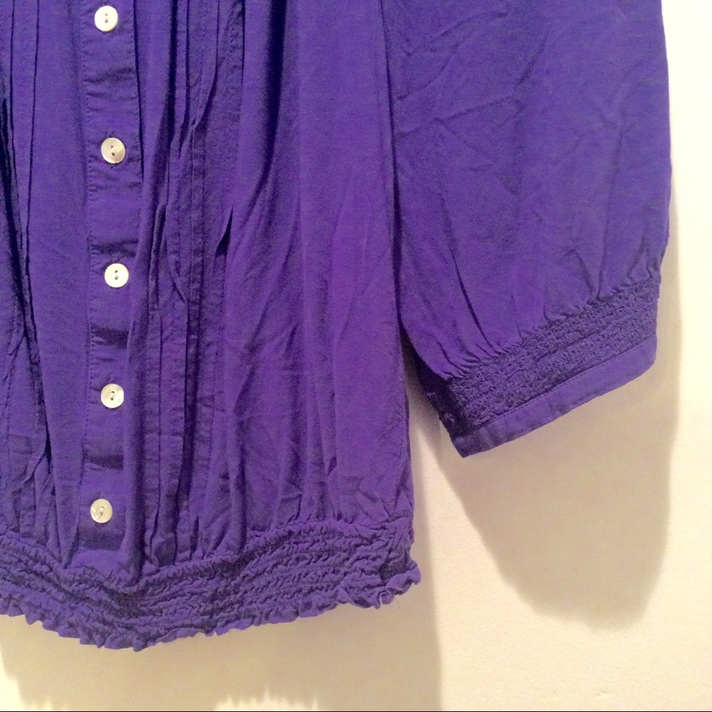 Button Blouse - Picture 3 of 4